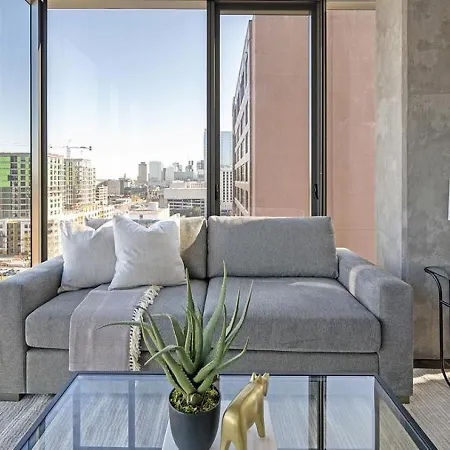 Landing Modern Apartment With Amazing Amenities